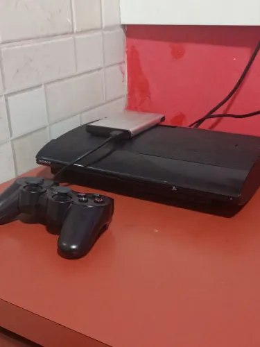 PS3 desbloqueado + HD com jogos. Troco em PS4 e dou volta