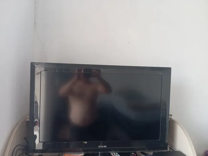 Vende-se TV não é smart porém funciona perfeitamente