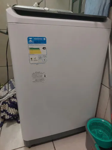 Máquina de lavar + air fryer + liquidificador + cama de solteiro