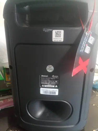 Caixa de som Amvox semi nova 