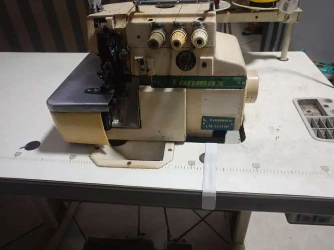 Máquina de costura