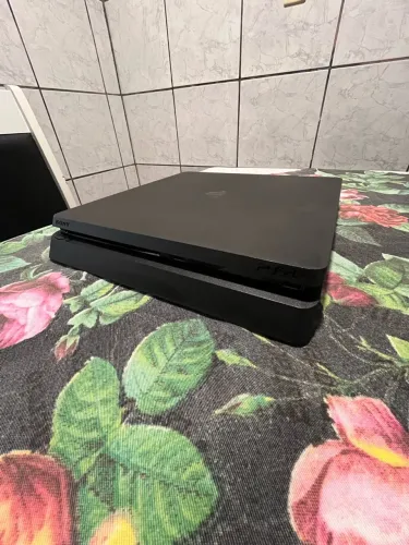 Playstation 4 Slim