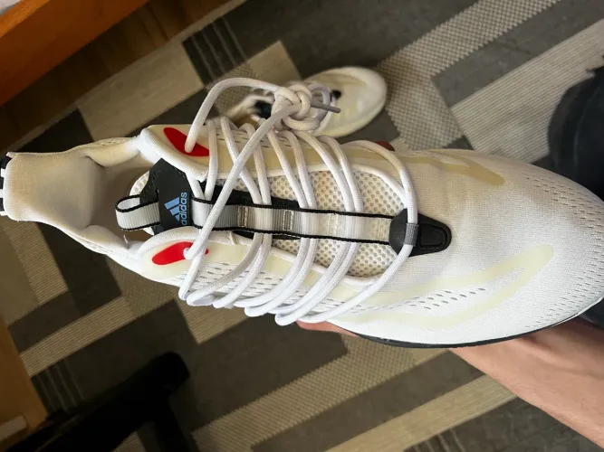 adidas alphaboost v1