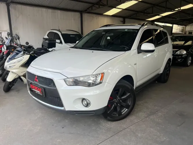 Mitsubishi Outlander 2.0 16V 160cv Aut. 2012