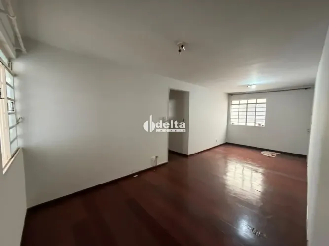Apartamento com 3 quartos sendo suíte disponível para venda no bairro Lídice em Uberlândia