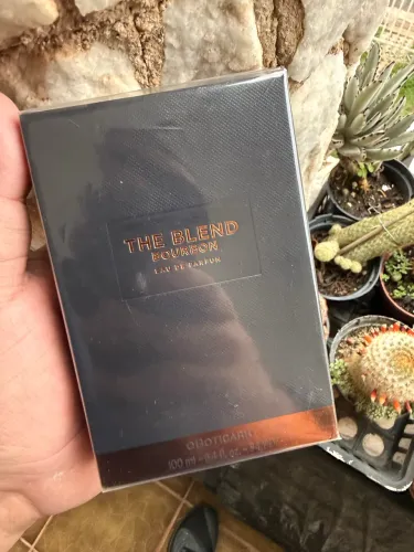 (Perfume) THE BLEND BOURBON - LACRADO
