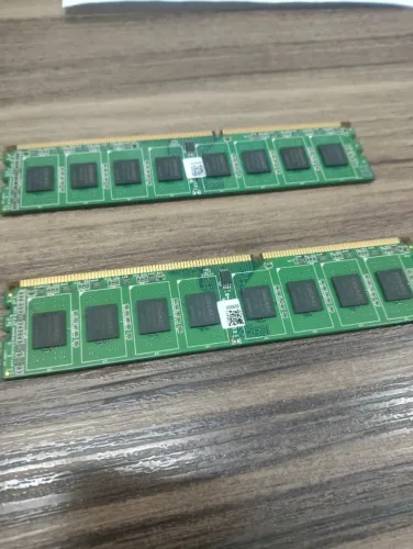 Memória RAM Kingmax DDR3 de 4GB para desktop