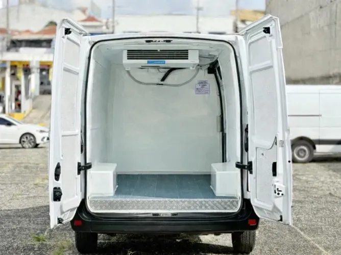 Renault Master 2.3 DCI Grand Furgão16v Diesel 2024