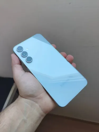 Samsung Galaxy A55 256GB + microSD 128GB + acessórios originais | Excelente estado