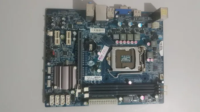 Placa mãe  Megaware MW-H61-MH2 LGA 1155