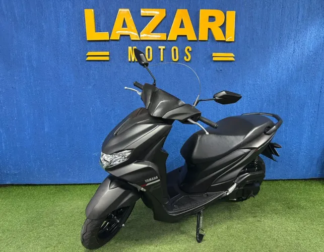 YAMAHA FLUO 2025, 9 KM RODADOS, UNICO DONO , IPVA 2026 PAGO 