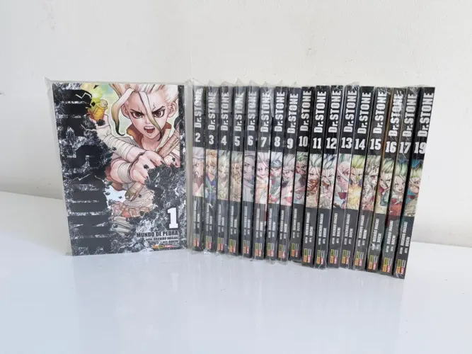 Dr Stone volumes 1 ao 17 + 19