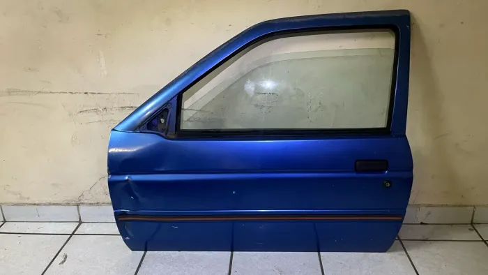 Porta Esquerda Escort Sapão - com detalhes