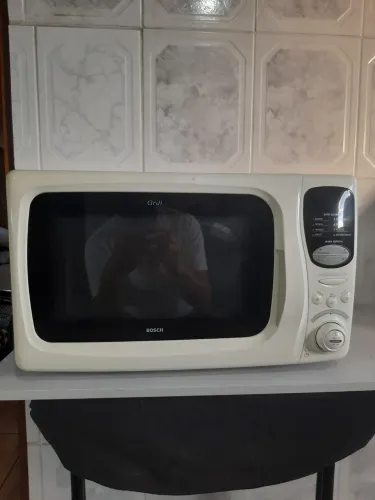 Micro-ondas BOSCH GRILL 30L 127V BRANCO ótimo estado
