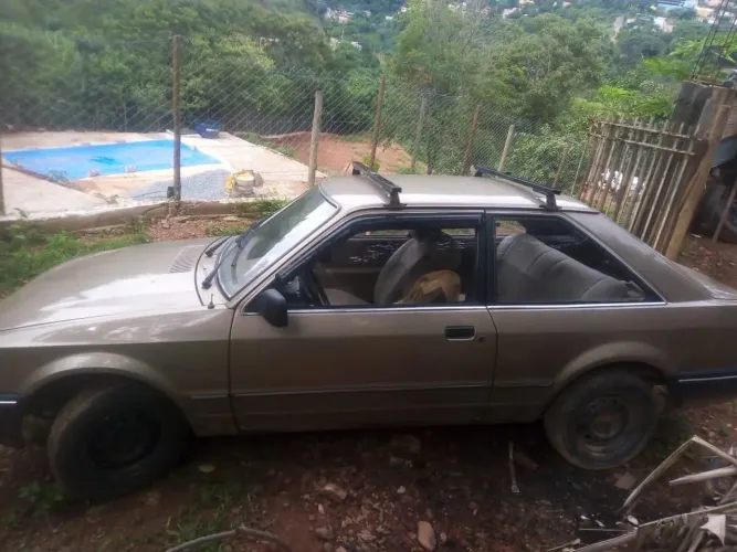 Ford Escort GL 1.8i / 1.8 (álcool) 1978