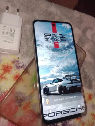 Celular infinx hot 60i top 256 GB 8 de RAM leia a descrição