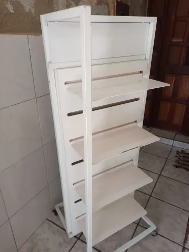 Expositor duplo para loja