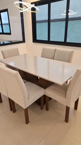 Mesa de jantar 8 lugares