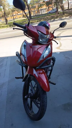 Honda Biz 125 EX 2025 - 5.200 km - Única dona - Impecável-vendendo abaixo da tabela.