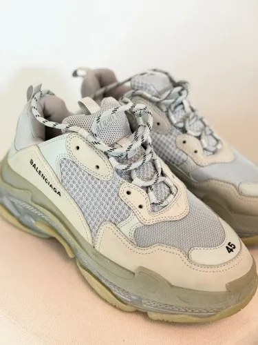 Tênis Balenciaga Triple S Sneaker Tamanho 43