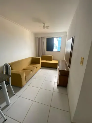 ALUGO APARTAMENTO COM 3 QUARTOS SEMIMOBILIADO NO FAROL