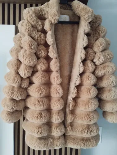 OFERTA! Casaco bege de pelo Safira - Tam M