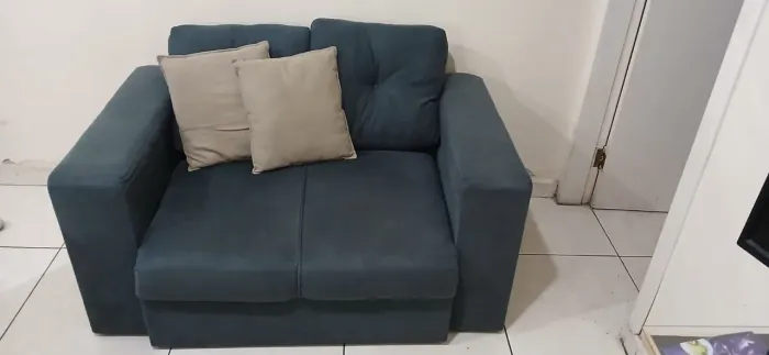 Sofá 2 lugares Suede - Semi Novo