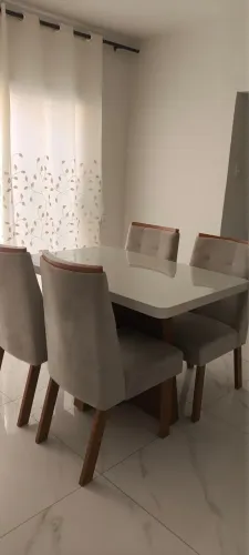 Mesa c/4 cadeiras com tampão de vidro!