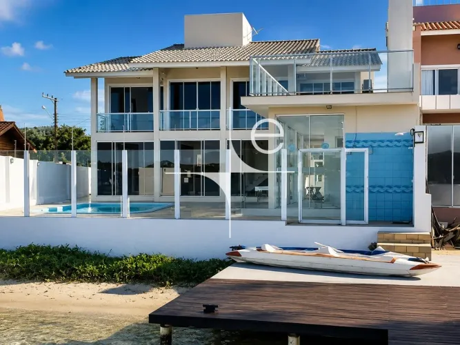 Casa 2 quartos na Lagoa da Conceição