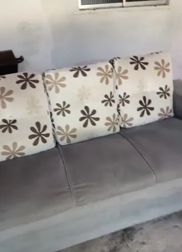 Sofá 3 lugares e 2 pontronas