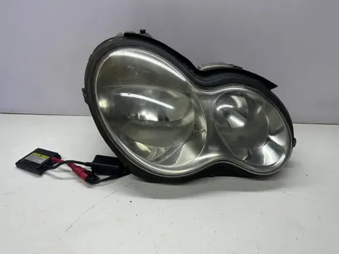 Farol Direito Mercedes C180 2004 2005 Direito