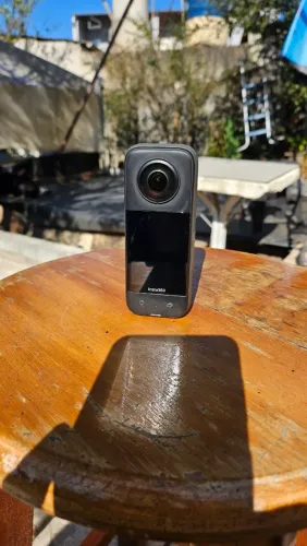 Insta360 X3 completa - kit com acessórios originais