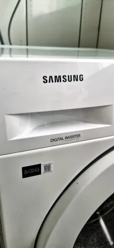 Samsung Lava e Seca Diaital Inverter Ecobubble"" WD1OM Branca 10.1kg 22OV seminova