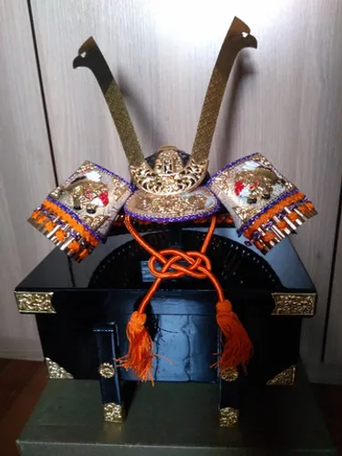 Samurai kabuto (mini capacete do samurai)