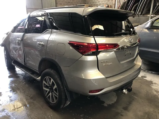 Sucata de Hilux sw4 SRX 2.8 4x4