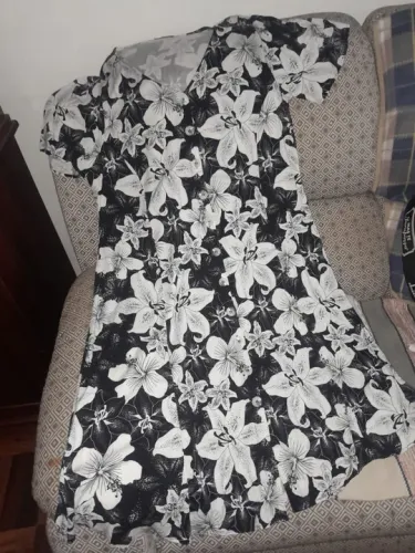 Vestido Floral Preto e Branco