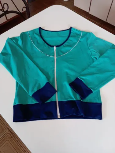 Jaqueta Esportiva Azul e Verde