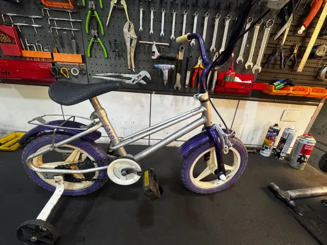 Bicicleta Caloi Cecizinha aro 12 relíquia para cokecionadores