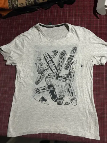 Camiseta Lost