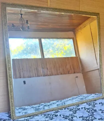 Imponente E Grande Espelho De Parede Bisotado 1,50x1,35