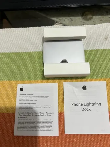 Dock (Base) Apple Lightning para iPhone - Cinza-espacial