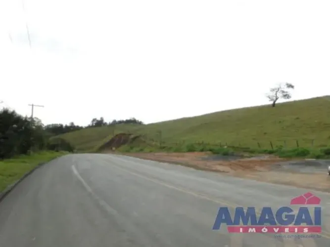Área 144.000m² na Rodovia Santa Isabel-Arujá