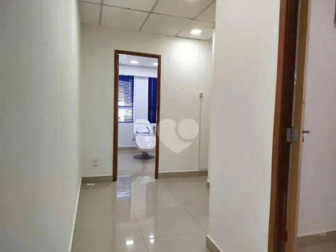 Sala comercial em ponto valorizado da Taquara 25m2 , valor R$ 200.000,00
