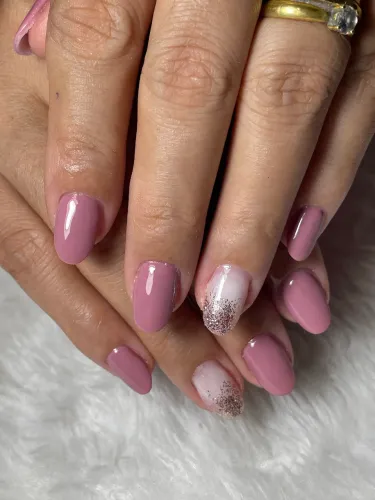 Unhas em gel