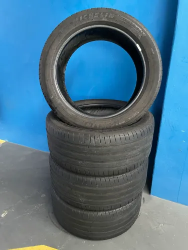 Pneu Michellin Pilot Sport 4 SUV 255/45 R19