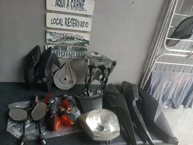 Vendo peças de moto fan 2014