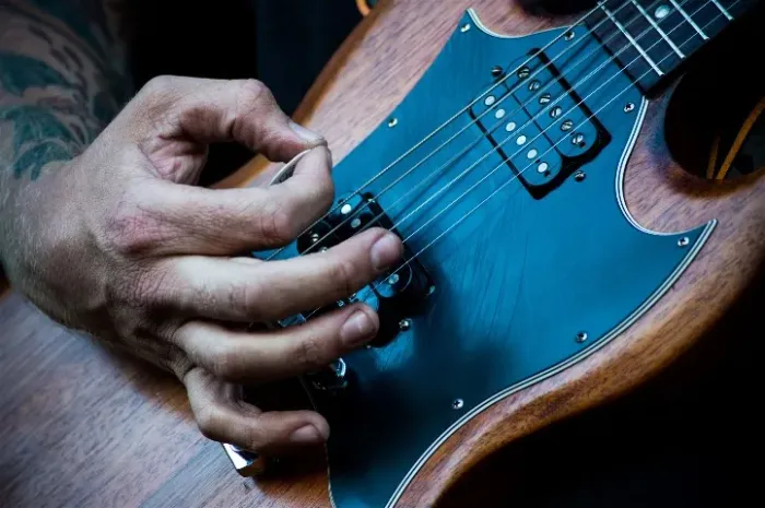 Aulas De Guitarra . HEAVY METAL E ROCK.