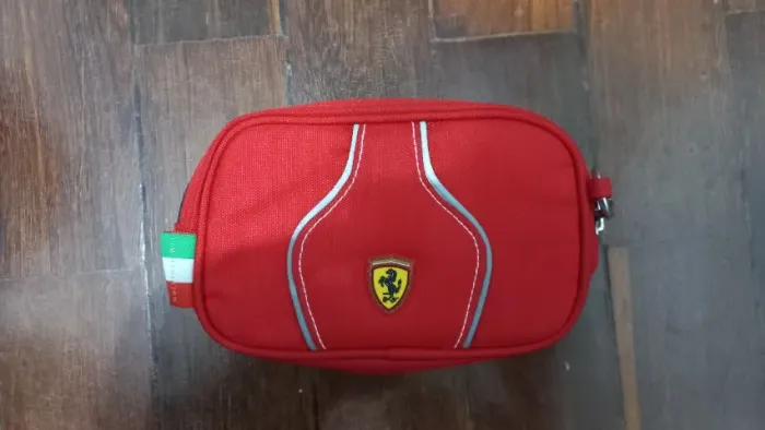 Bolsa/Necessaire da Scuderia Ferrari