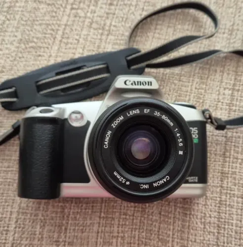 Canon EOS 500 N (Completa e Praticamente Nova) 
