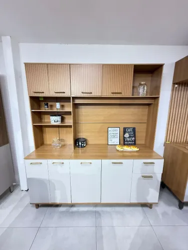 Armário de cozinha 1 metro e 80 